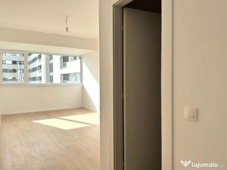 3 camere: 88 mp S.utila totala Etaj 1/4Zona Mall Colosseum/Sect.1 - 15