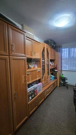 Apartament 3 camere în zona PIATA 14 IULIE - 11