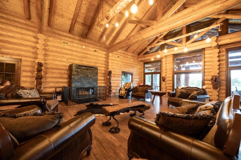 Proprietate Spectaculoasa - Sanctuar de liniste - Teren 4.7Ha - 1.000 MP - 0% - 5