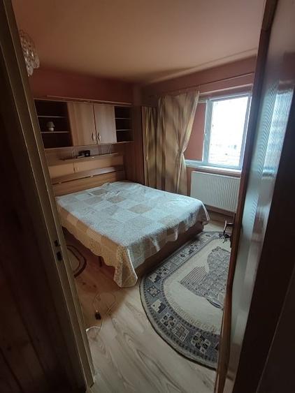 Inchiriez apartament cu 3 camera - 5