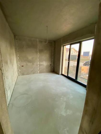 Casă cu 3 camere cu Teren 500 Mp în Tokai