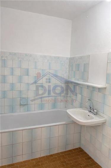 Rahova  Măgureanului,et.9 din 10, bloc reabilitat,centrala termica - 5