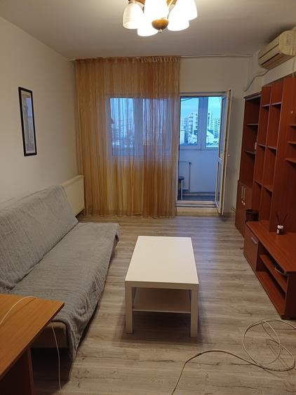 Militari, Apusului, Casa Roz - 9