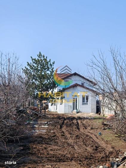 Casă cu 4 camere în Crețești