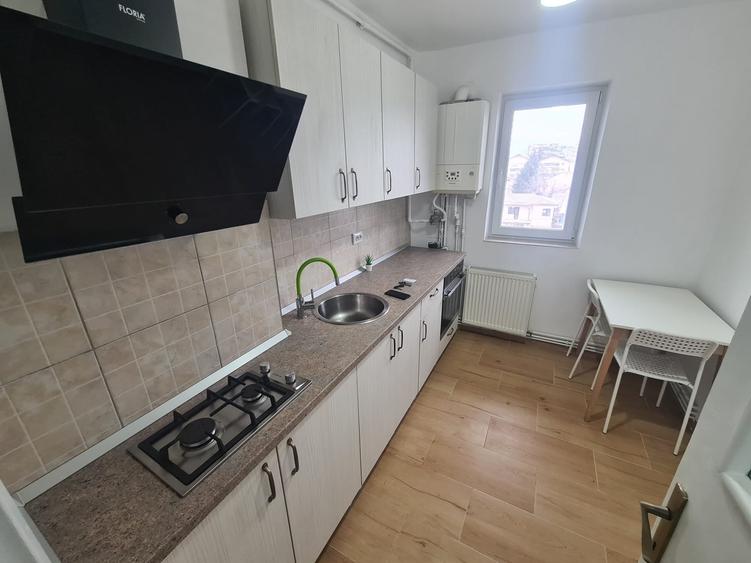 Ap 2 cam in Campina str 1 Mai--300e - 6