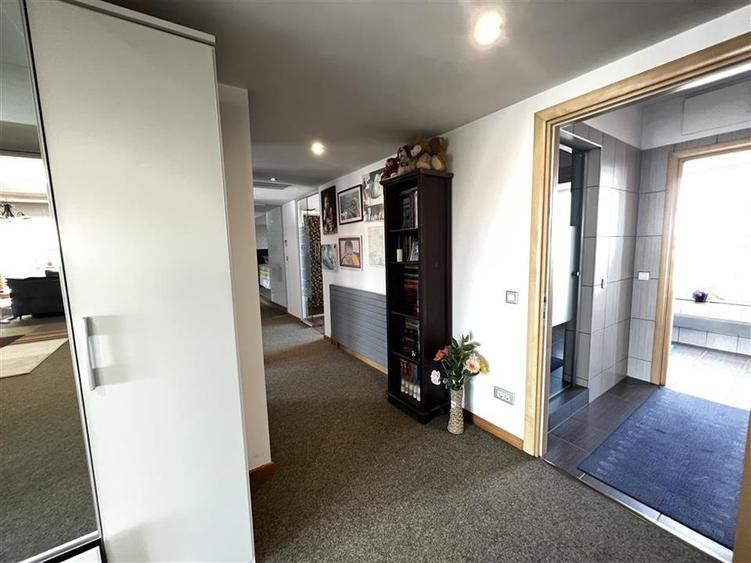 Oferta inchiriere penthouse zona Armeneasca / Strada Toamnei - 17