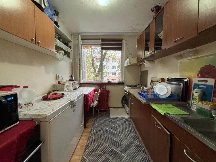 2 Camere Titan 10 Min Metrou Titan Parc IOR - 1