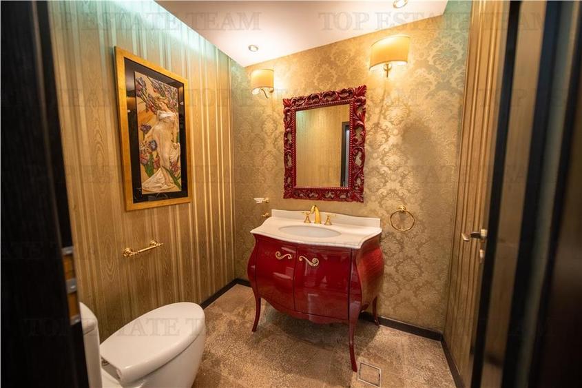 Vila de Lux cu Piscina, Acces direct la Lac si Vedere Panoramica - 9