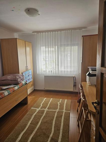 Vand apartament 4 camere 90 mp,zona parcul Teilor, - 2