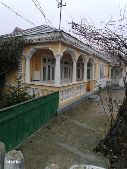 Vand casa batraneasca si teren Umbraresti Deal - 2