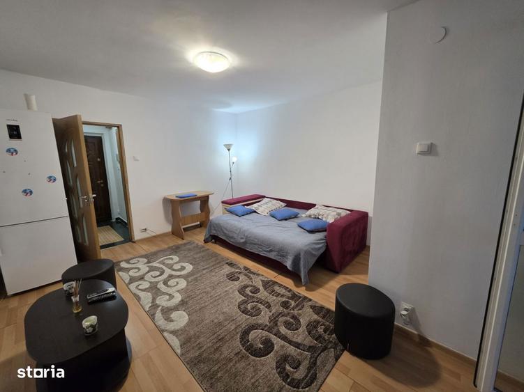 Trapezului, 5 minute metrou 1 Decembrie 1918, bloc 1978, reabilitat - 1