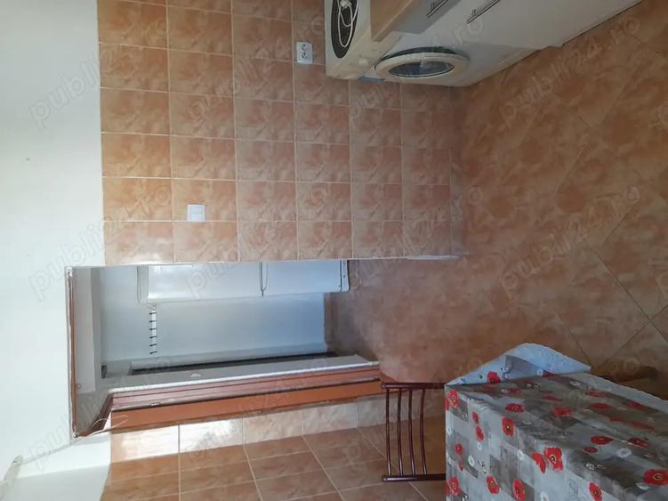 Ofer spre inchiriere garsoniera mobilata ?i utilata - 1