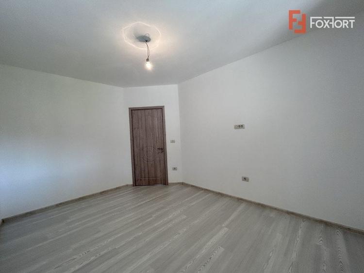 Duplex pe parter 4 camere Ghiroda - 10