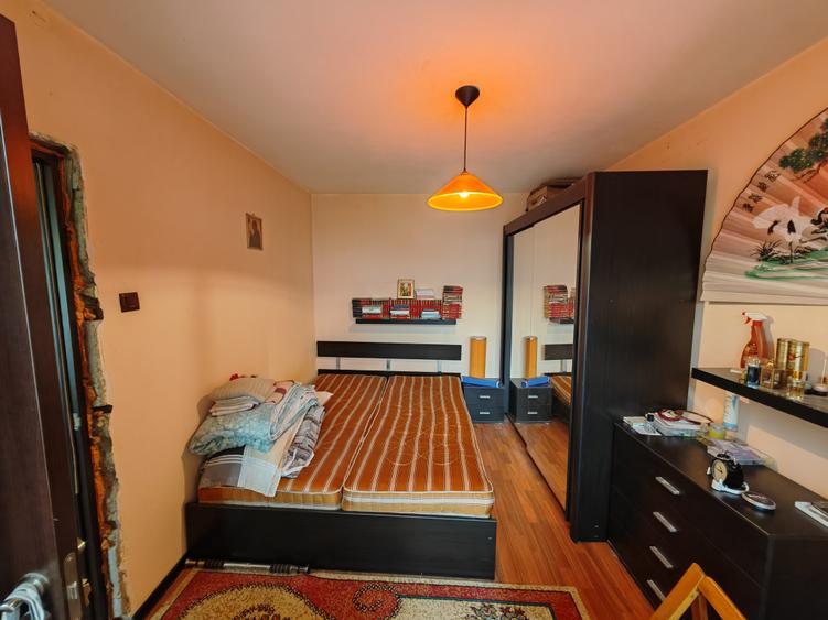 3 camere, et.2, zona Cornisa - 1