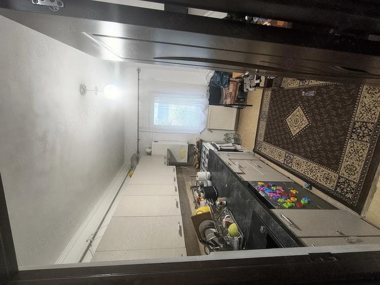 Apartament cu 3 camere decomandat în Canta
