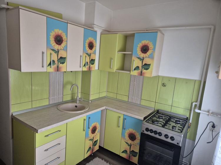 Inchiriez apartament doua camere - 4