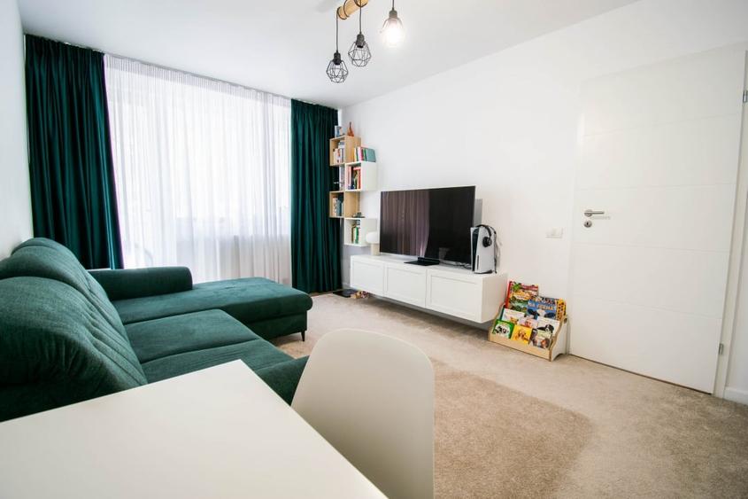 Bd.Obregia 2 camere,renovat lux,mobilat-utilat,centrala proprie,etaj 3/10 - 4