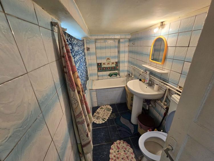 Apartament 3 camere - demisol 90 mp - 3