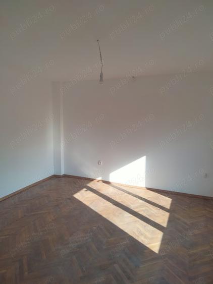 Dau in chirie pt firme casa 3 camere, garaj, curte gradina zona Unic - 2