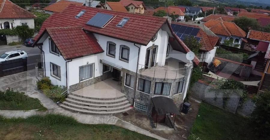 Casa P+E+M cu 4 camere, 250 mp si 3000 mp teren, zona Arcani - 1