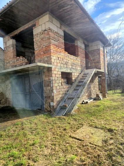 Casă / Vilă cu 5 camere de vânzare - 5