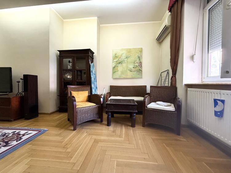 Adresă de prestigiu: 3 camere Piața Victoriei - 5