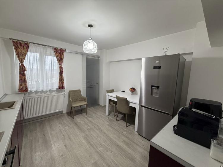 Apartament ultracentral 3 camere proprietar - 4