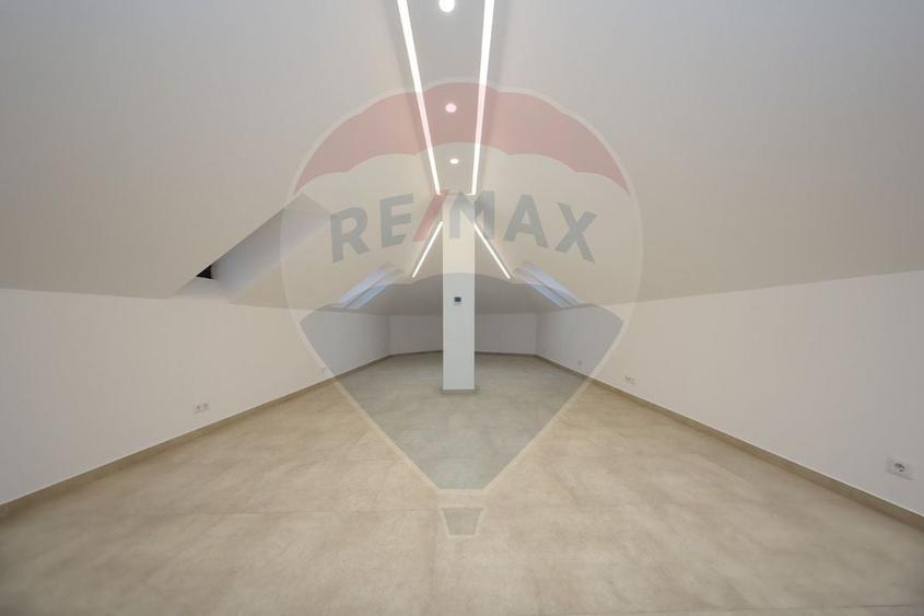 Constructie comerciala P+2 funcțiuni mixte  - str. Iuliu Maniu - 17