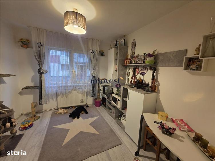 Apartament 3 Camere Micro 16 - 1