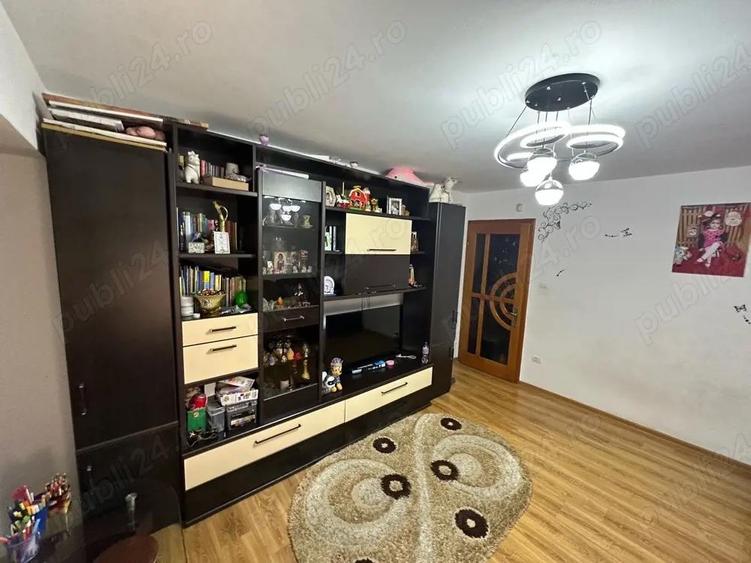 Proprietar vand apartament 2 camere decomandat - 1