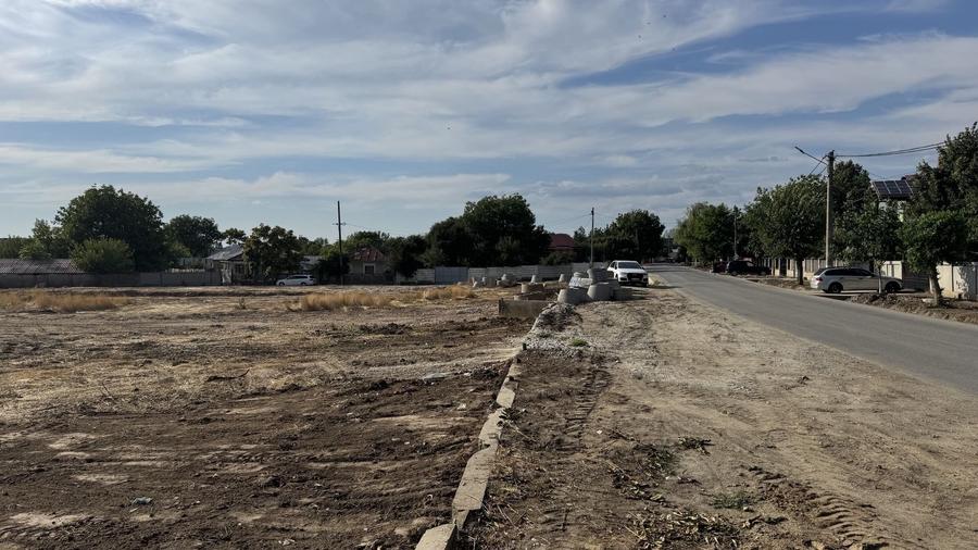 Teren Draganesti-Olt la soseaua principala N Titulescu - 6