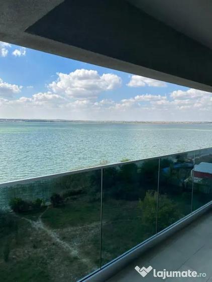 Apartament 3 camere de vanzare, vedere frontala catre lac, - 2