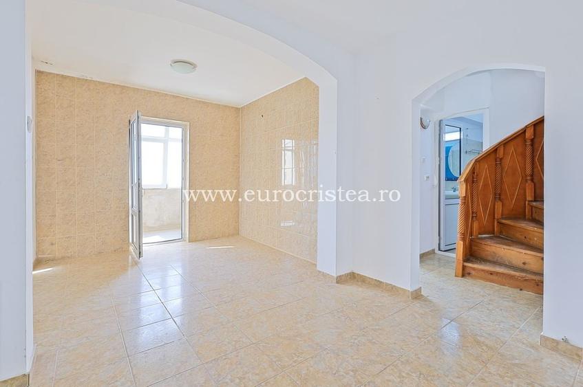 Duplex de vânzare în Mangalia, vedere la Mare, 150m de plajă - 3