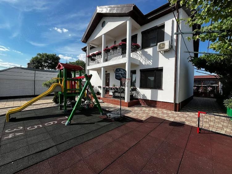 Casă cu Teren 520 Mp în Radu Negru