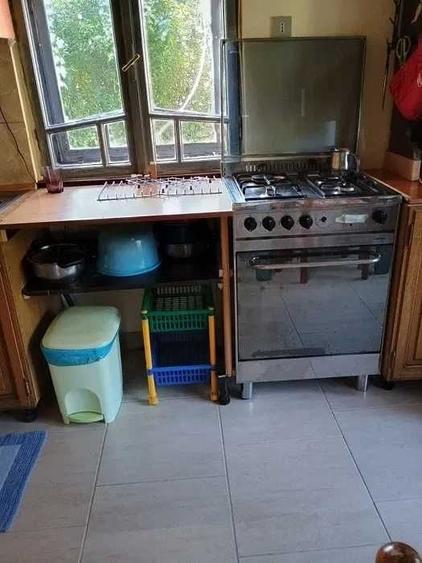 Casă cu 4 camere în Corbești