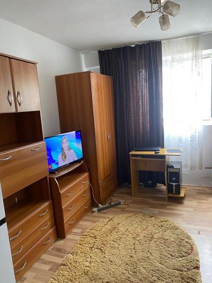 De vanzare camera 12 mp, langa scoli si licee - 3