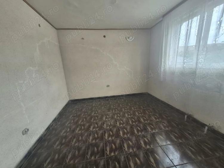Spațiu comercial, de 266 mp, în Ciritei