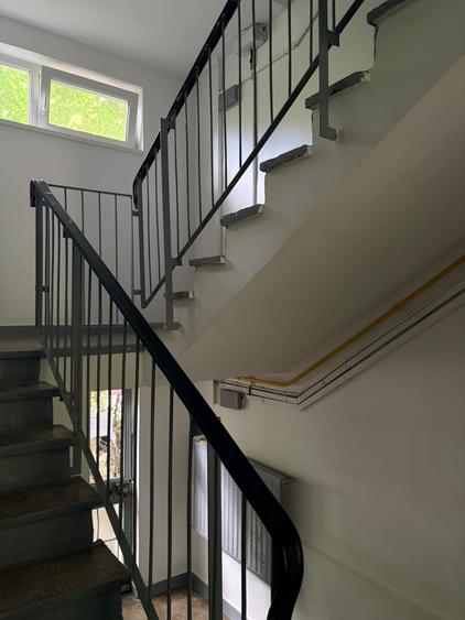 2 camere de vânzare în zona Gorjului | Bloc vechi - 16