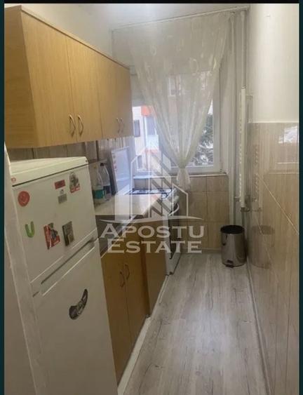 Apartament cu 2 camere semidecomandat, mobilat în Spitalul Județean