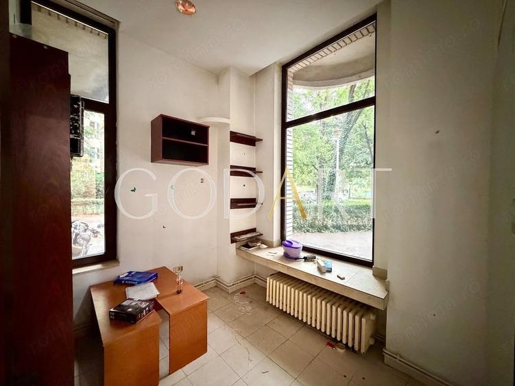 Spațiu comercial, de 137.32 mp, în Lacul Tei