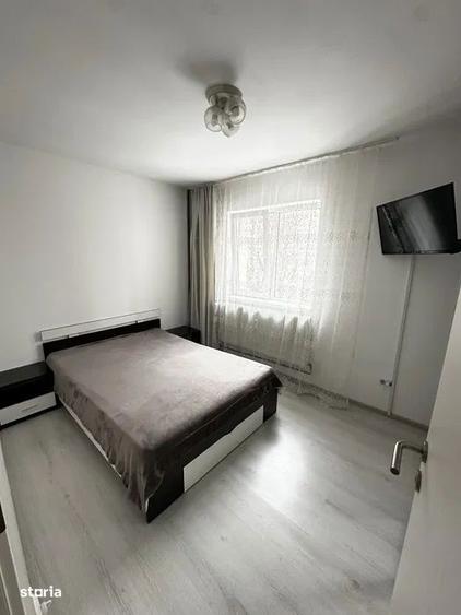 Apartament cu 2 camere semidecomandat în Central — fotografia 3