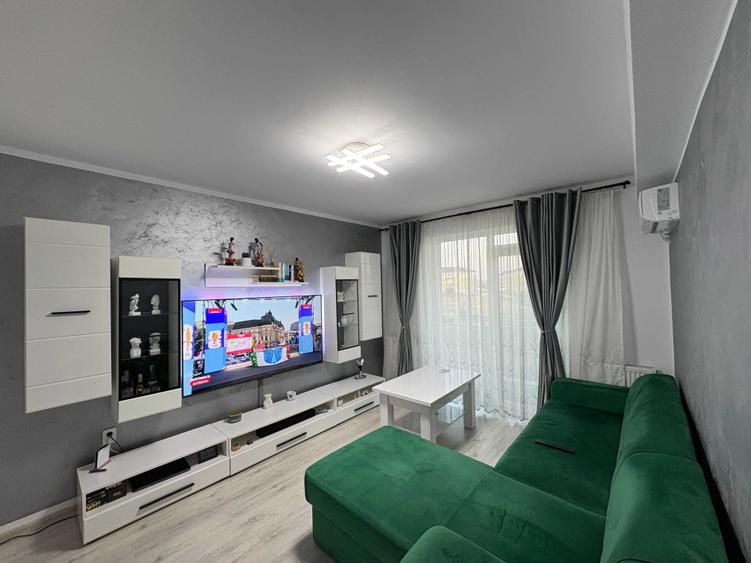 Apartament cu 2 camere decomandat în Giroc