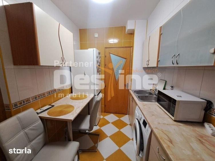 Apartament cu 3 camere semidecomandat în Pantelimon