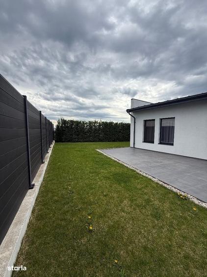 Casă cu 2 camere cu Teren 498 Mp în Central