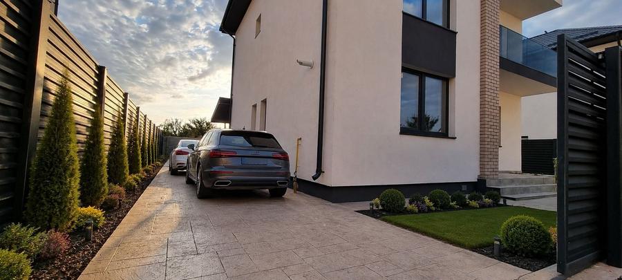 Casă individuală cu 5 camere cu Canalizare în Ultracentral