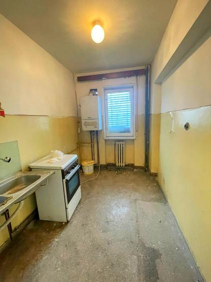 Apartament 3 camere decomandat - etaj 2 - Podu Ros - 6