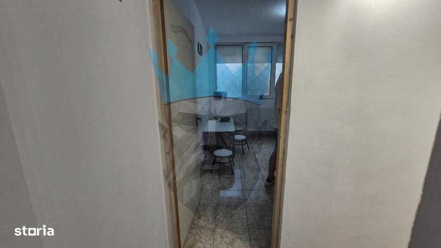Apartament cu 4 camere, mobilat în Drumul Taberei