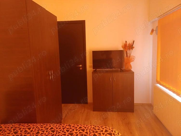Apartament cu 3 camere decomandat în Mamaia