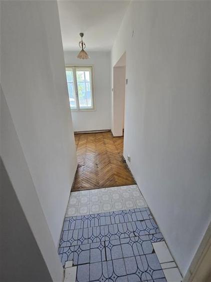 Garsonieră decomandată în Tătărași
