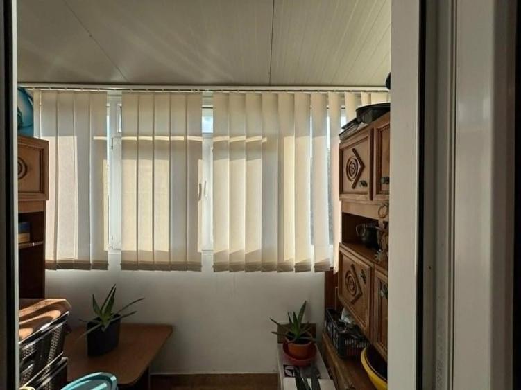 Apartament cu 2 camere, mobilat în Războieni